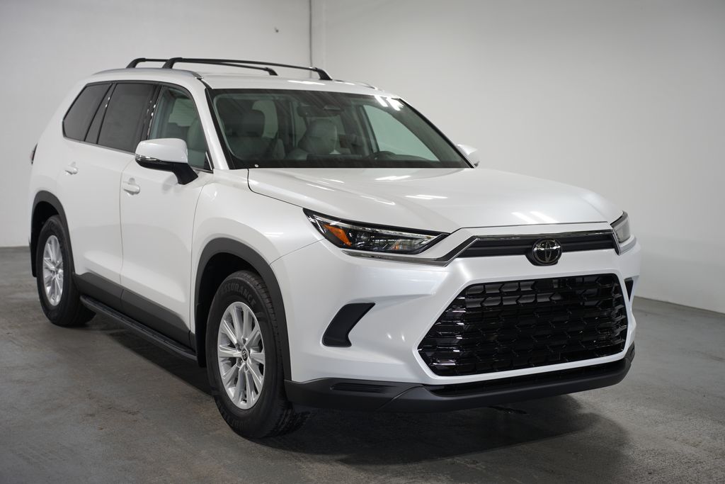 2025 Toyota Grand Highlander XLE 3