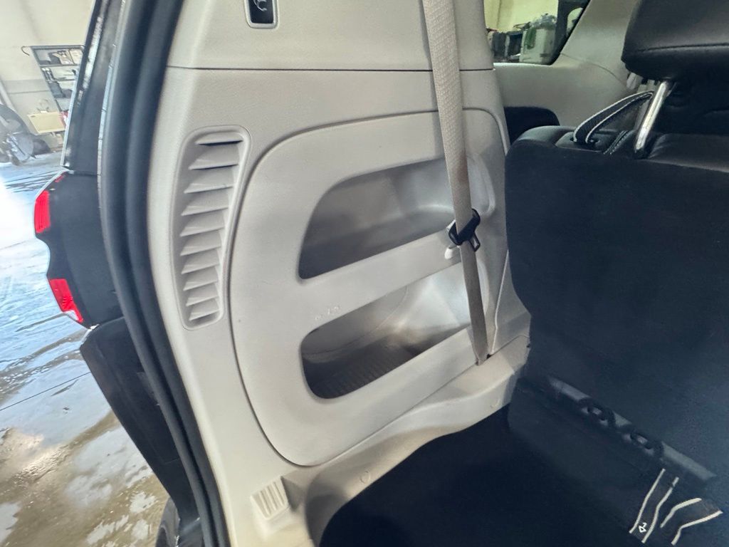 Used 2023 Chrysler Pacifica Van