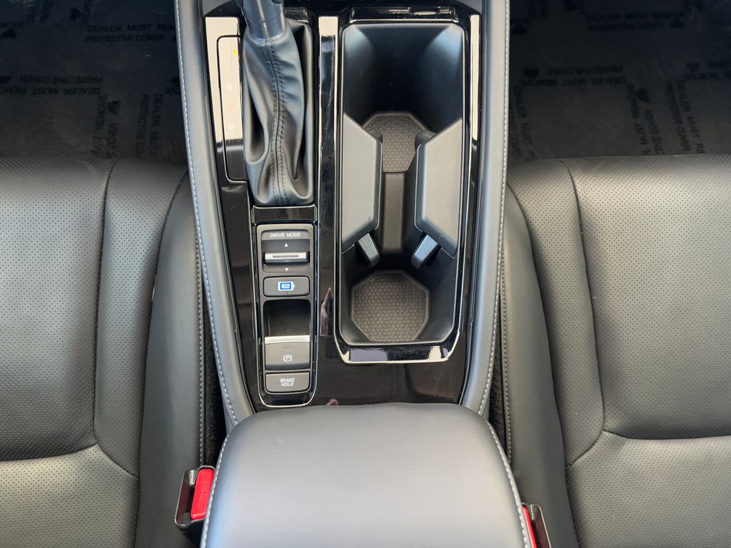 2024 Honda Accord Touring 17