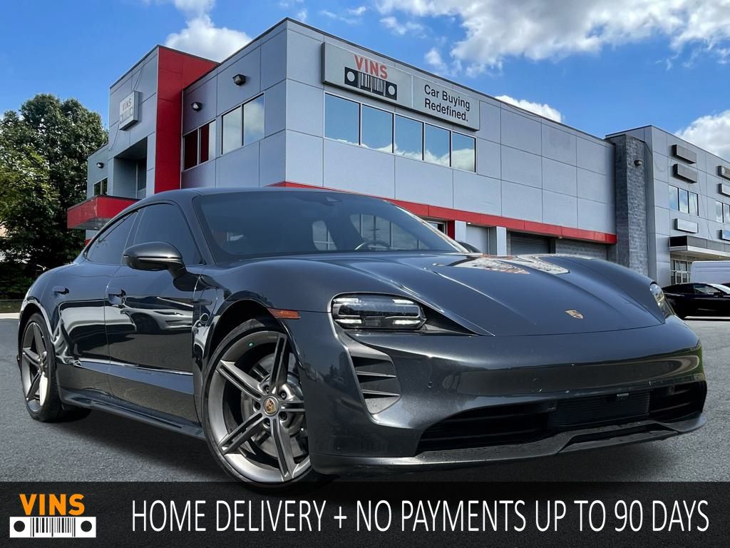 2022 Porsche Taycan 4S photo