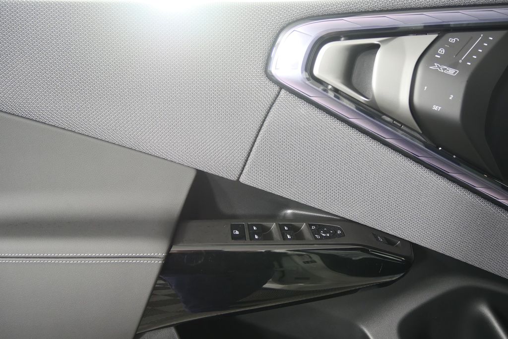 Thumbnail: 2026 BMW X3 - 9