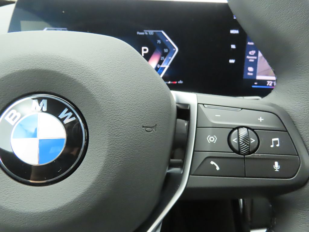 Thumbnail: 2025 BMW X1 - 13