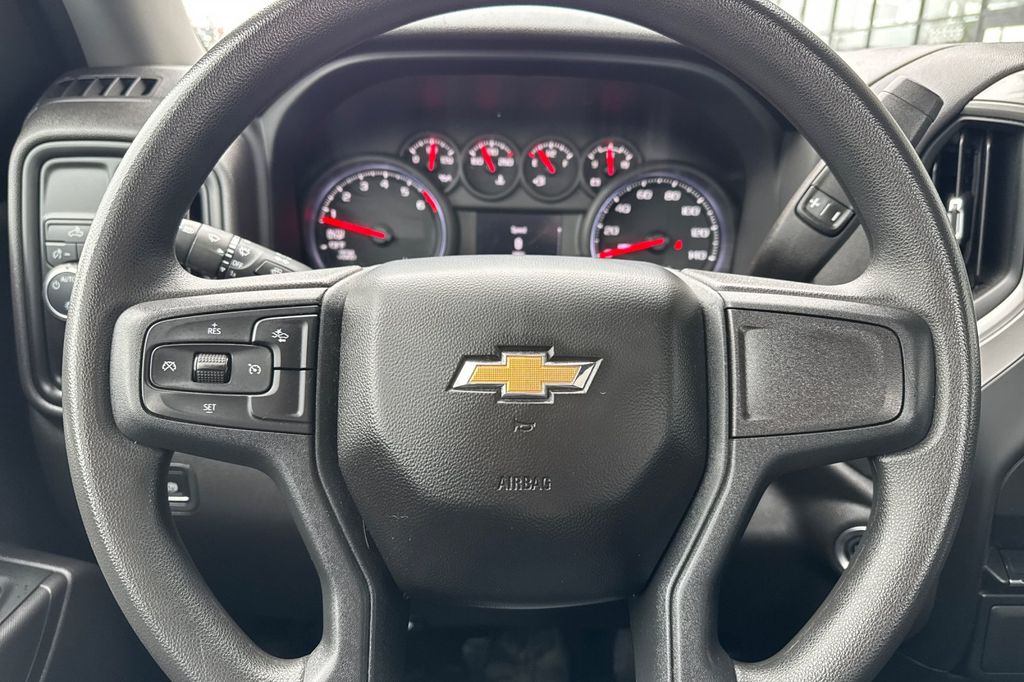 used 2024 Chevrolet Silverado 1500 car, priced at $27,901