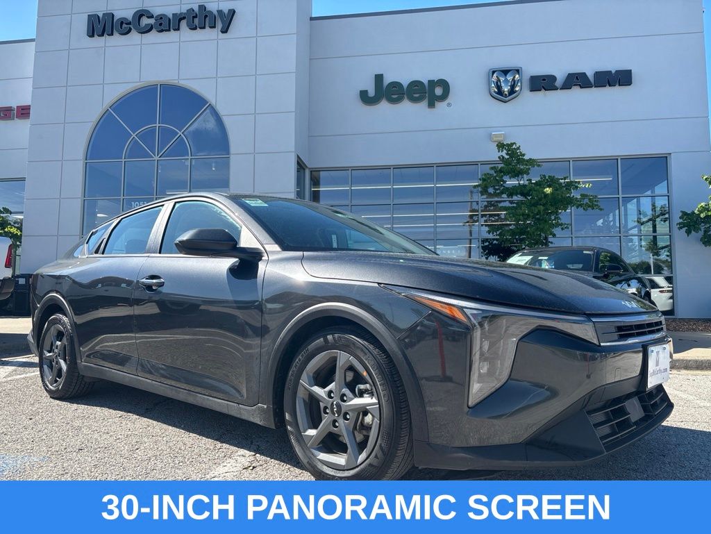 2025 Kia K4 LXS AT's photo