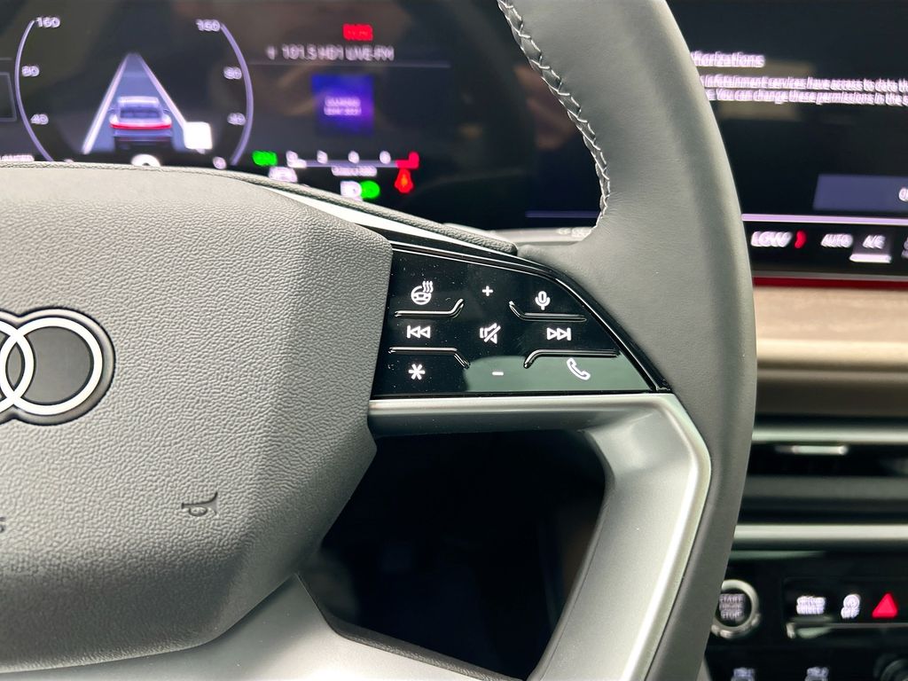 Thumbnail: 2025 Audi Q5 - 13