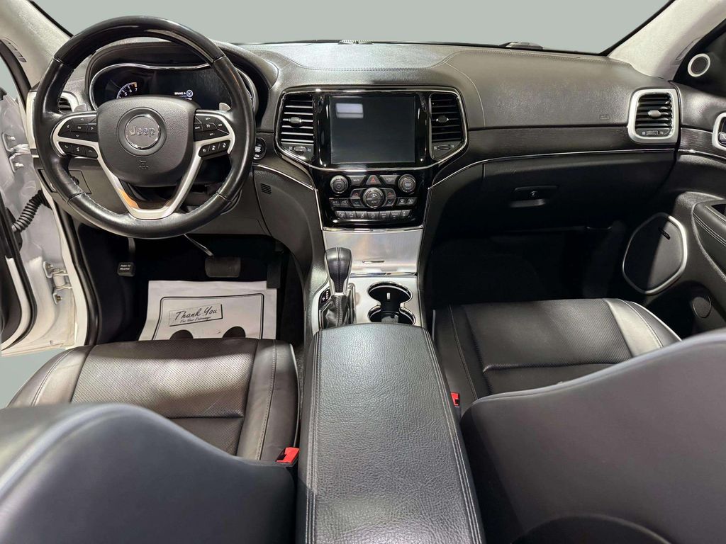 Used 2020 Ivory 3-Coat Jeep Summit image 22