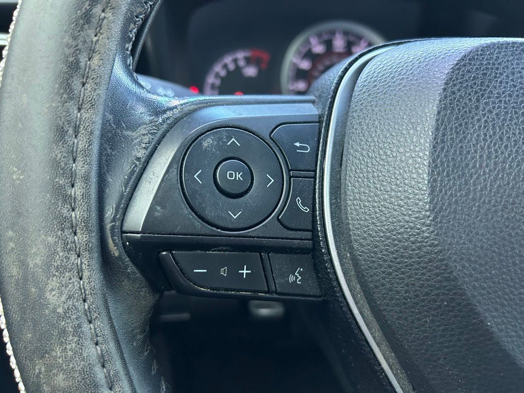 2020 Toyota Corolla SE 19