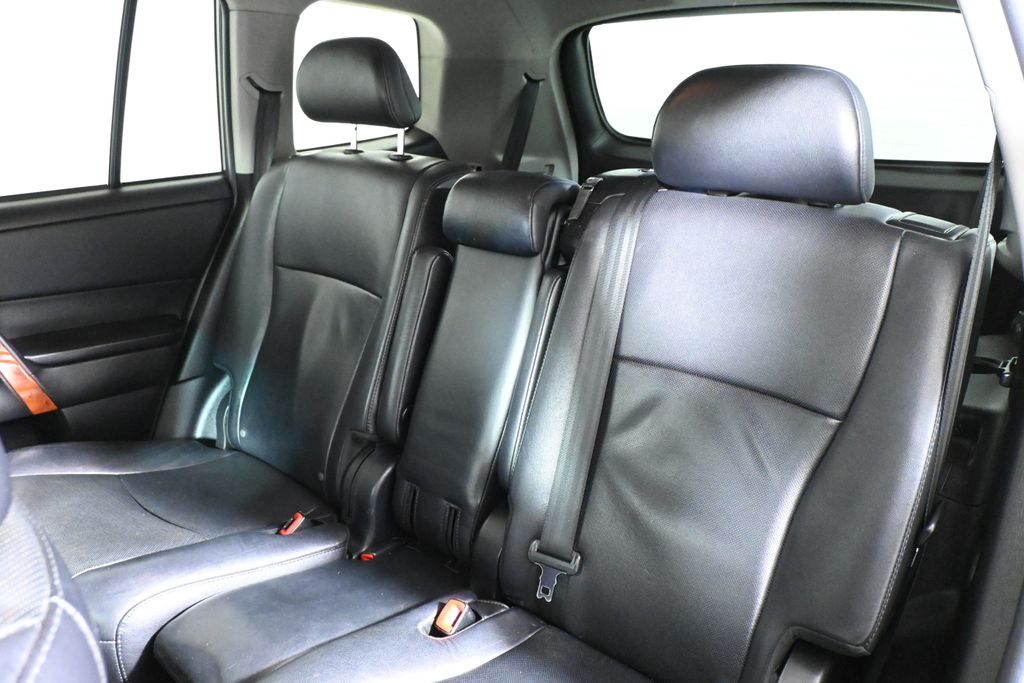 Thumbnail: 2013 Toyota Highlander - 4