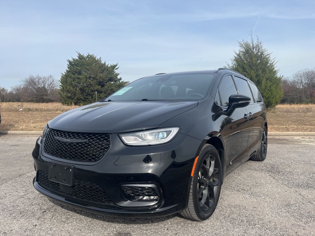 2025 Chrysler Pacifica Limited FWD