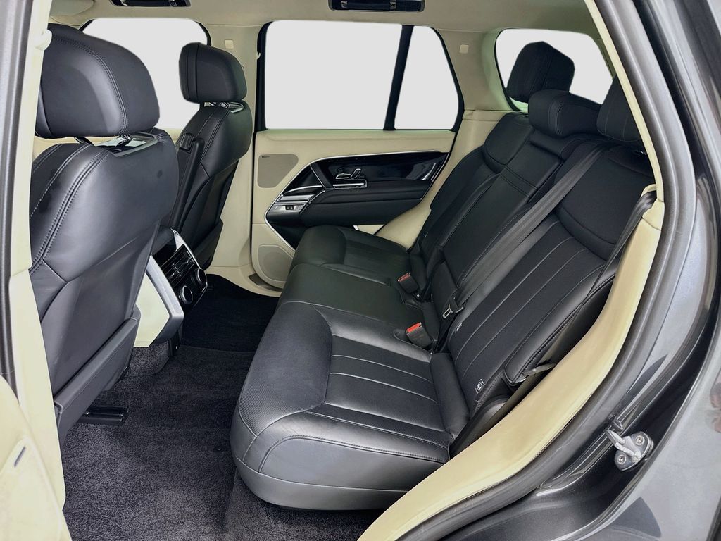 Thumbnail: 2023 Land Rover Range Rover - 20
