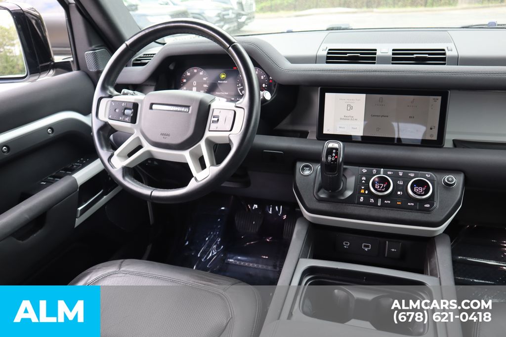 Used 2023 White Land Rover S image 27