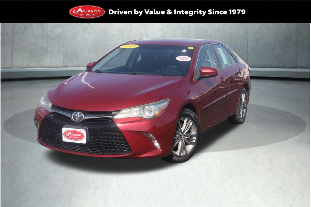 Red Pearl 2015 Toyota Camry Sedan Front-Wheel Drive 6-Speed Automatic