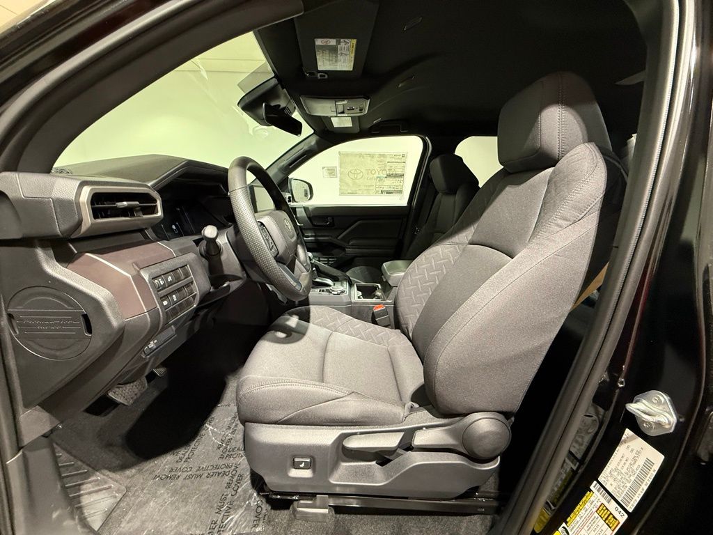 2025 Toyota Tacoma SR5 12