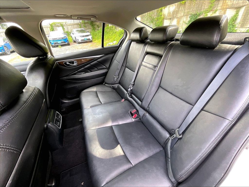 2018 INFINITI Q50 — photo 14