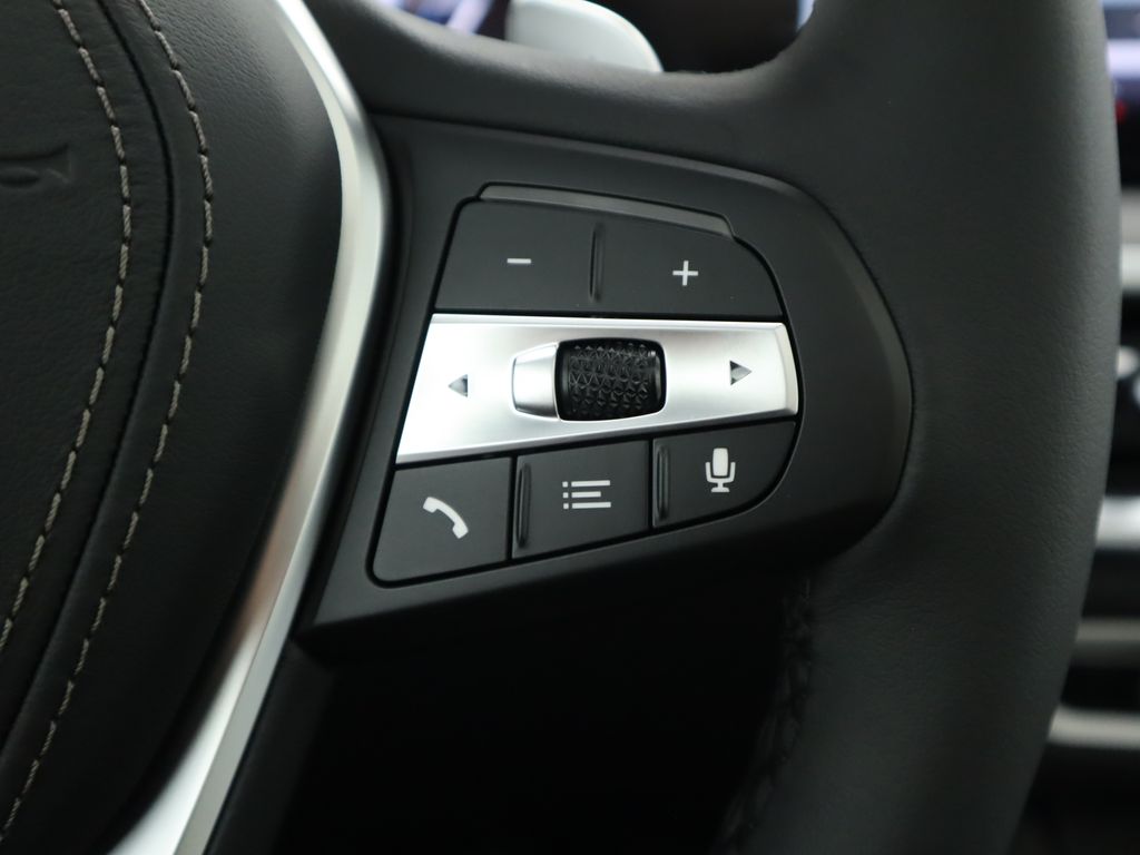 2026 BMW X5 xDrive40i 12