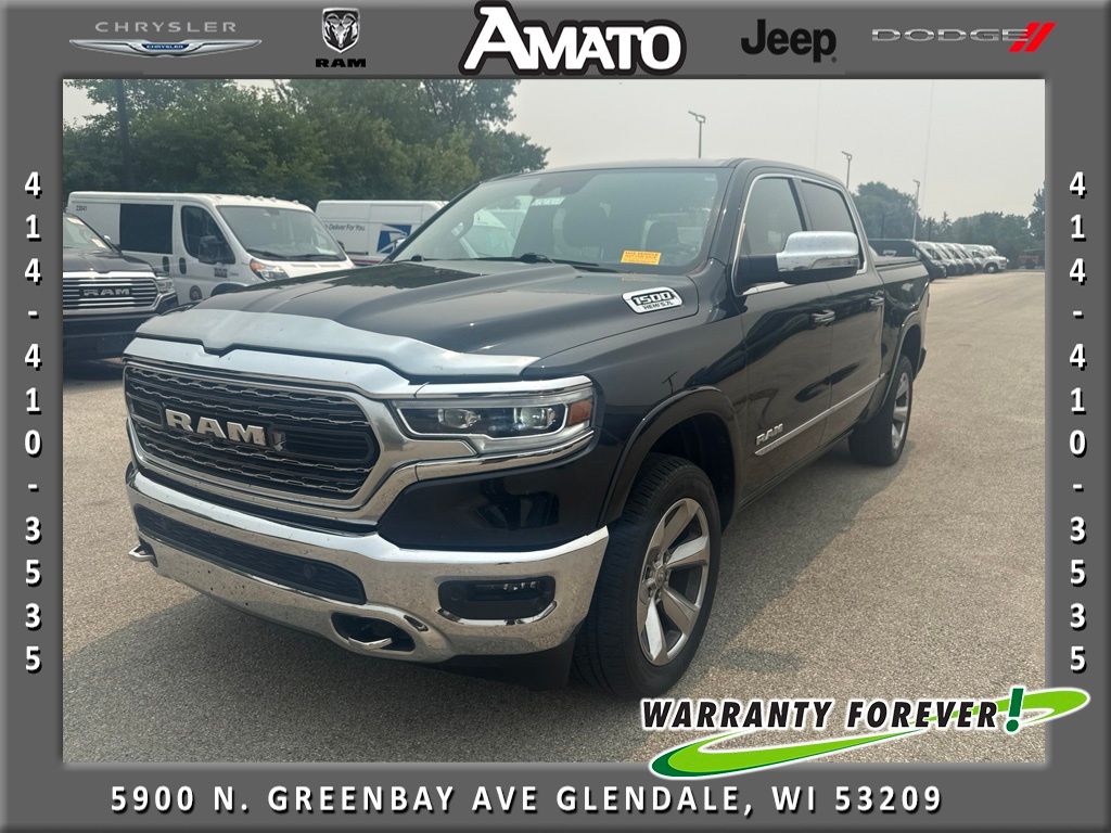 Diamond Black Crystal Pearlcoat 2019 RAM 1500 Pickup Truck Four-Wheel Drive 8-Speed Automatic
