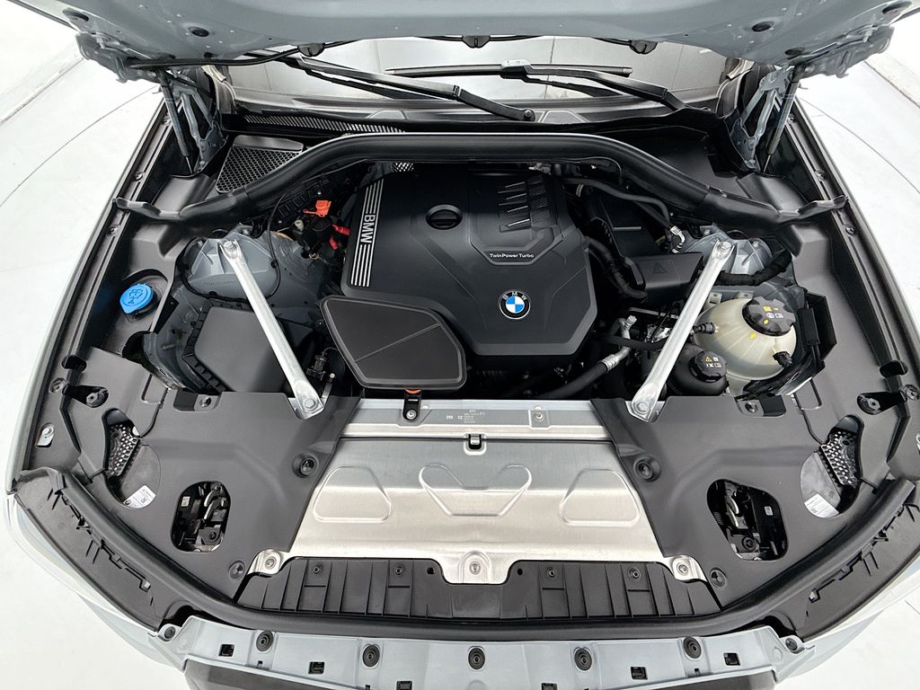 Thumbnail: 2024 BMW X4 - 28