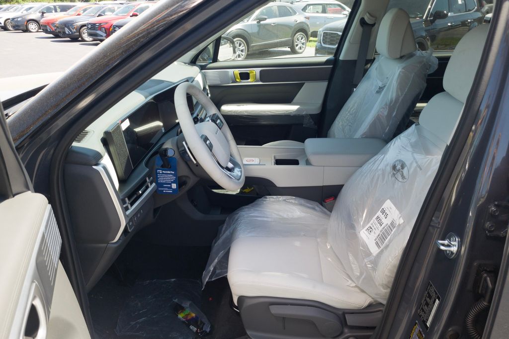 New 2027 Gray Hyundai SE image 14