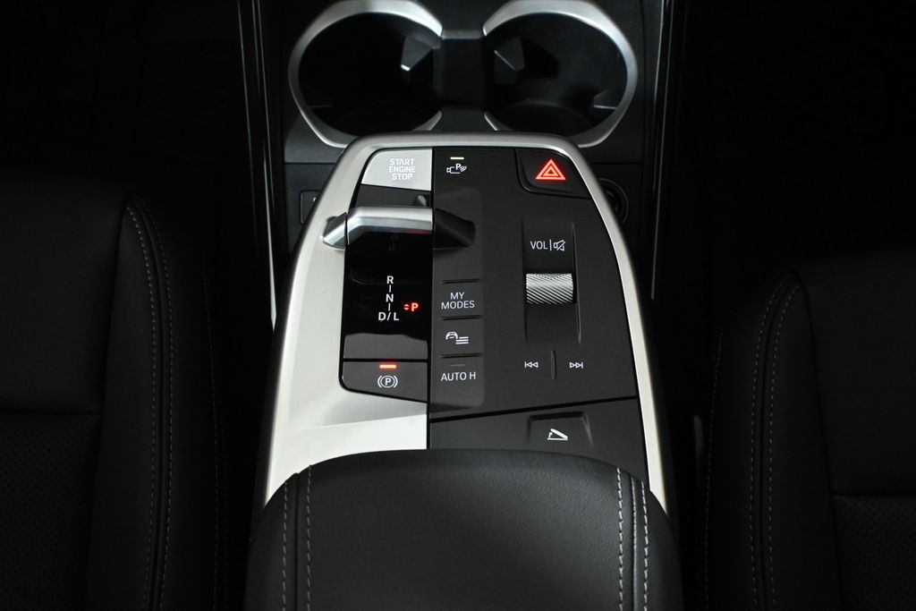 Thumbnail: 2027 BMW X1 - 23