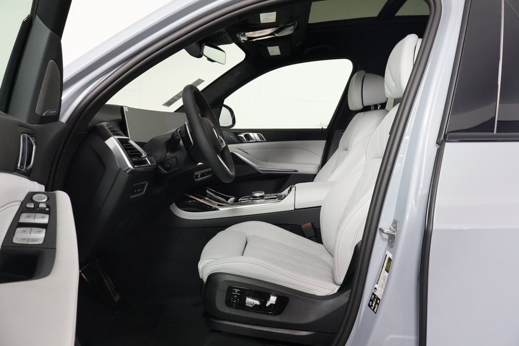 2025 BMW X7 xDrive40i 5