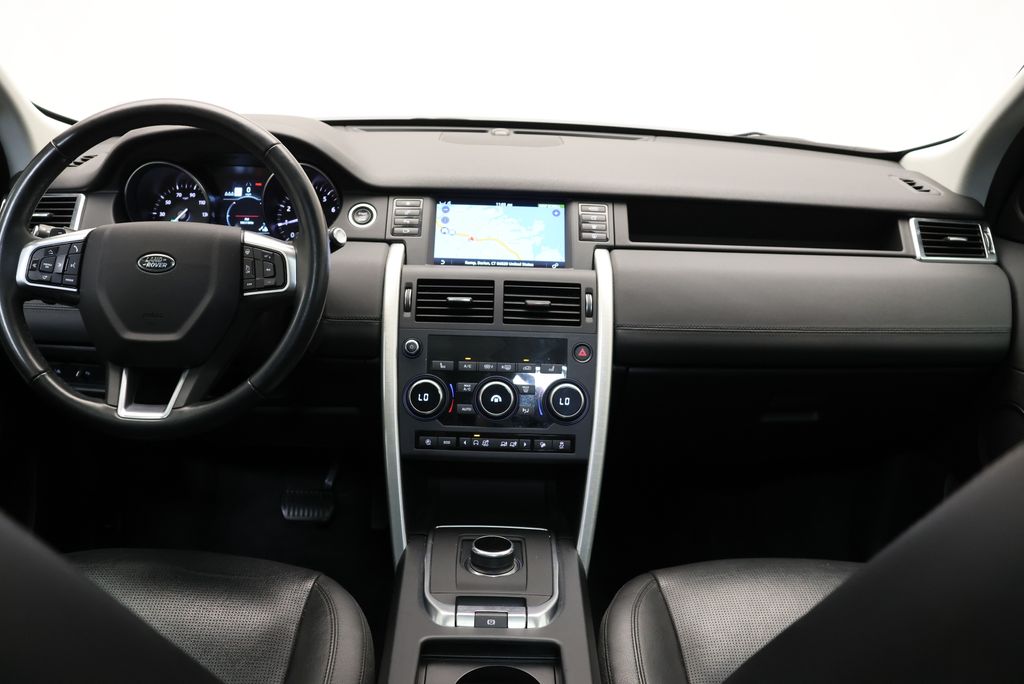 Thumbnail: 2019 Land Rover Discovery Sport - 15