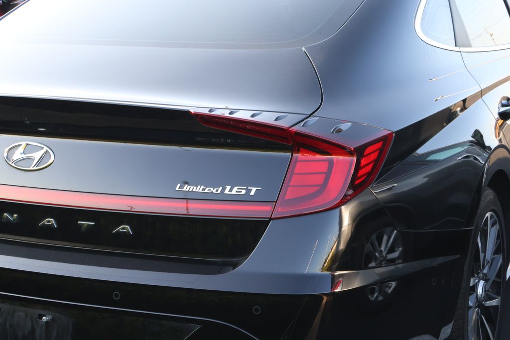 Thumbnail: 2023 Hyundai Sonata - 9