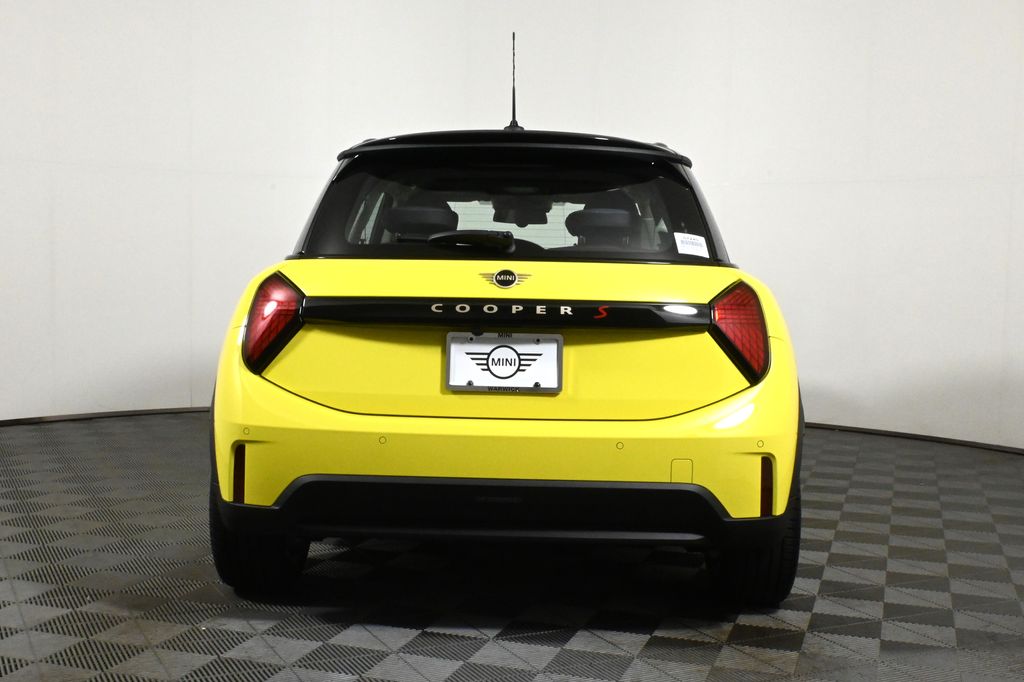 Thumbnail: 2025 MINI Cooper - 6
