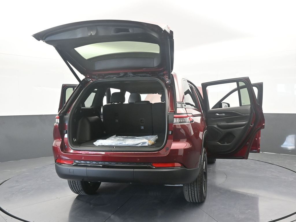 New 2025 Velvet Red Pearlcoat Jeep Laredo image 69