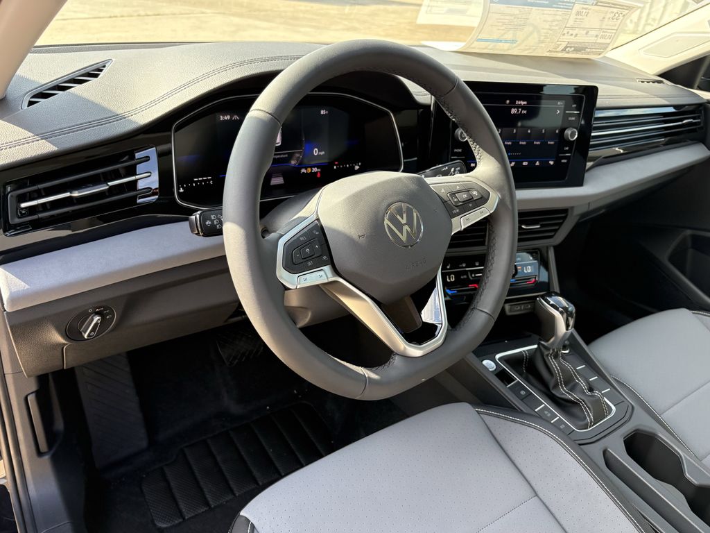 New 2026 Deep Black Volkswagen 1.5T SE image 13