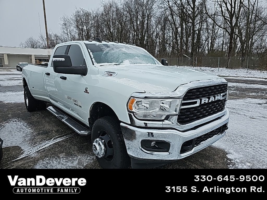 2024 RAM 3500 Big Horn Crew Cab LB DRW 4WD