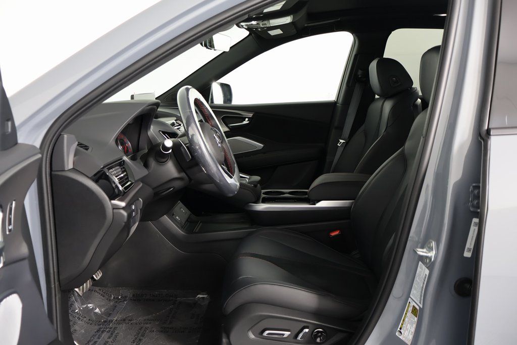 Thumbnail: 2025 Acura RDX - 5