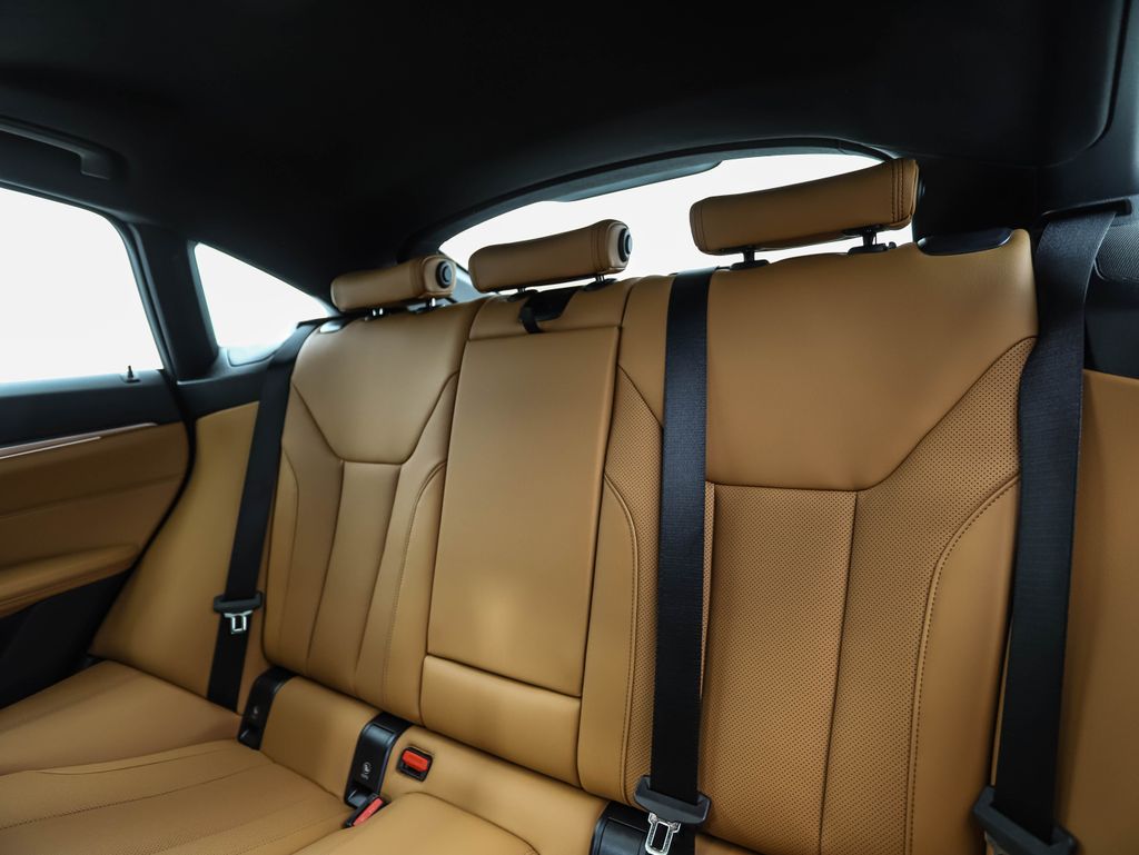 Thumbnail: 2026 BMW 4 Series - 23