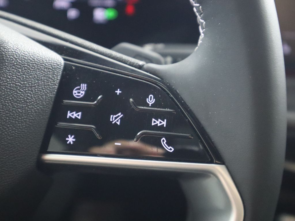 2025 Audi Q5 Premium 13