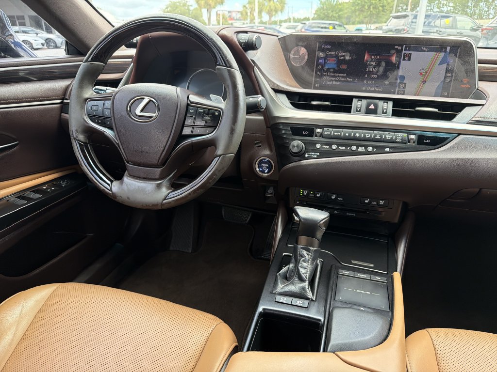 Used 2019 Lexus ES Sedan