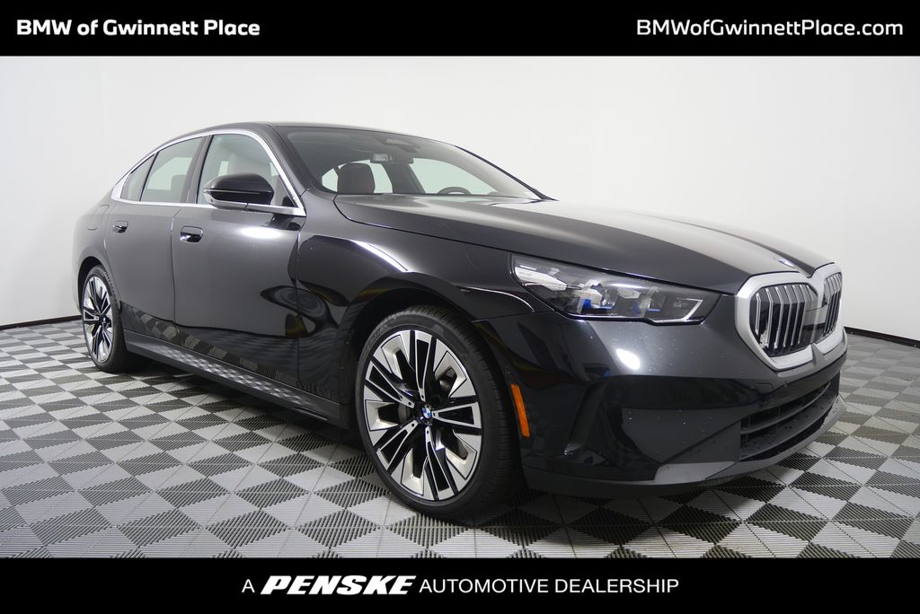 Thumbnail: 2025 BMW 5 Series - 1