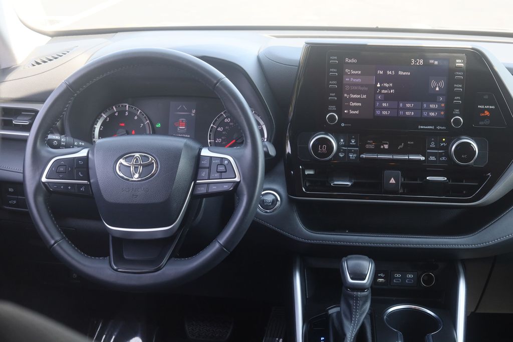 Used 2022 Toyota Highlander SUV