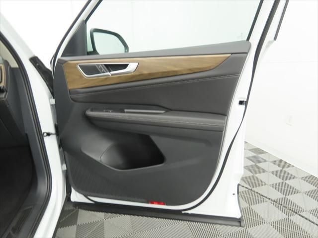 Thumbnail: 2026 Volkswagen Atlas - 25