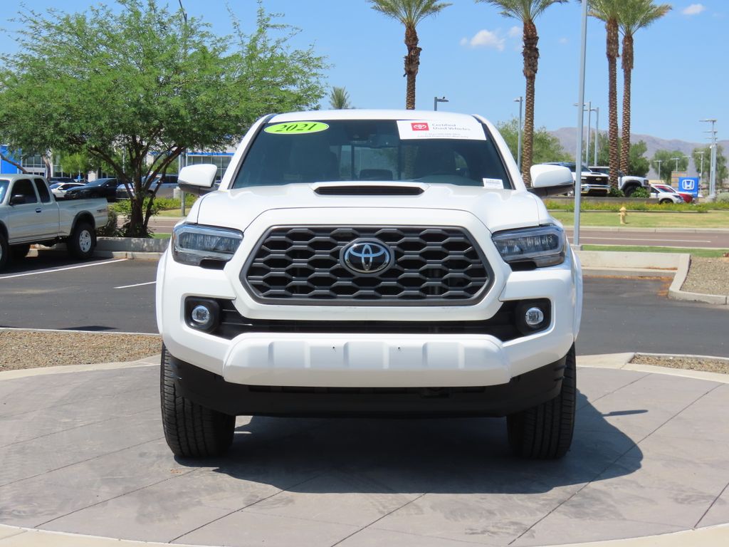 2021 Toyota Tacoma TRD Sport 2