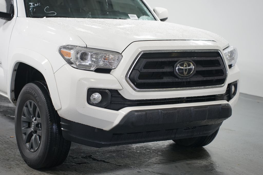 Thumbnail: 2023 Toyota Tacoma - 4