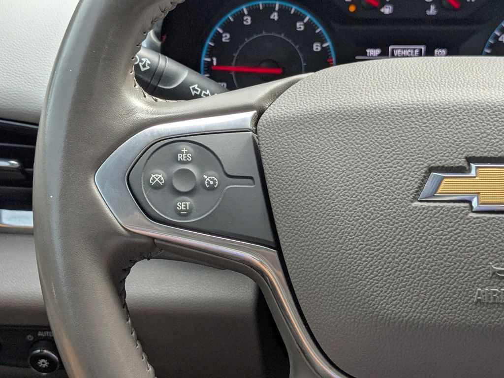 2020 Chevrolet Traverse FWD LT Cloth