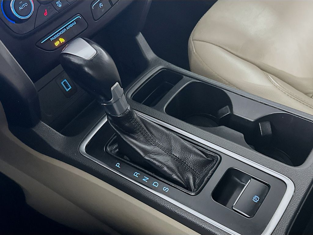 Used 2017 White Ford SE image 16