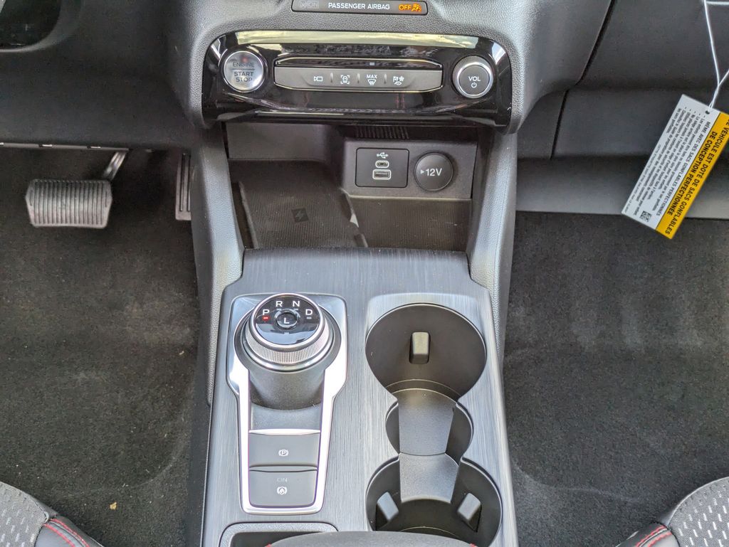 2025 Ford Escape ST-Line Select
