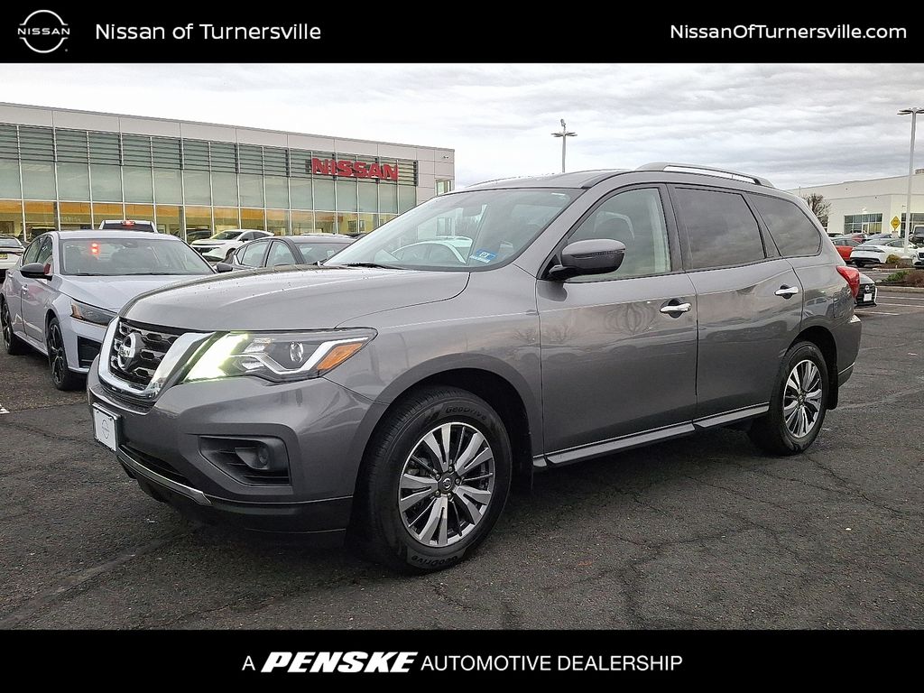 Thumbnail: 2020 Nissan Pathfinder - 1