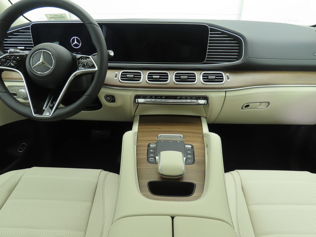 Thumbnail: 2025 Mercedes-Benz GLE - 14