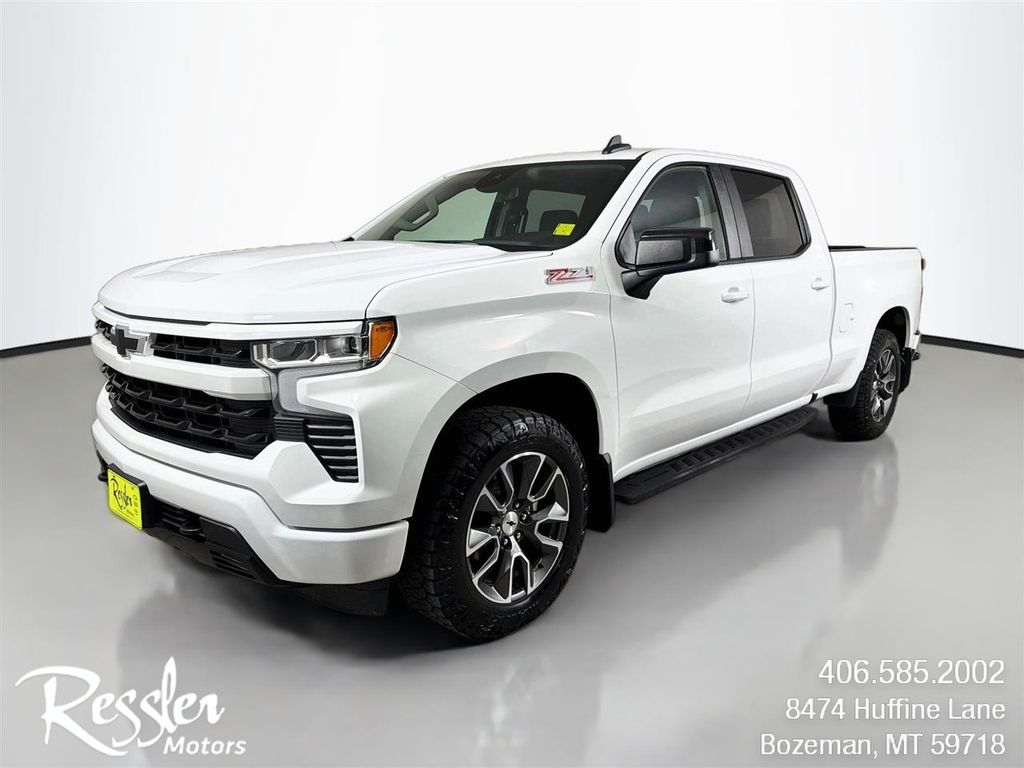 2022 Chevrolet Silverado 1500 RST Crew Cab 4WD