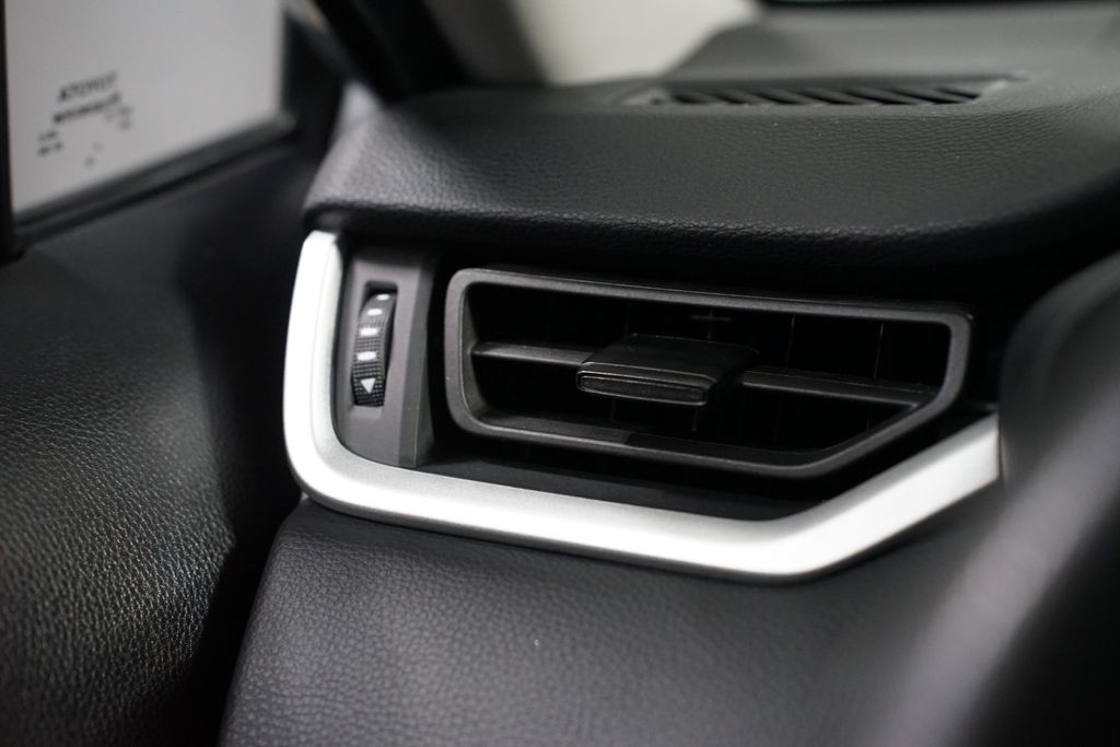 Thumbnail: 2024 Toyota RAV4 - 24