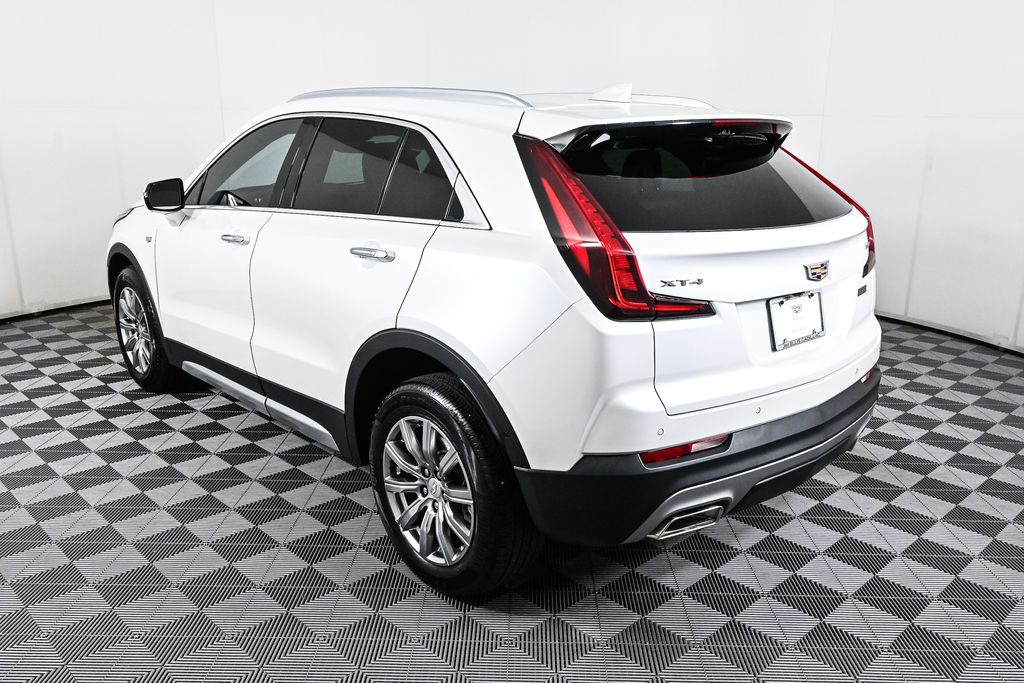 2022 Cadillac XT4 Premium Luxury 4