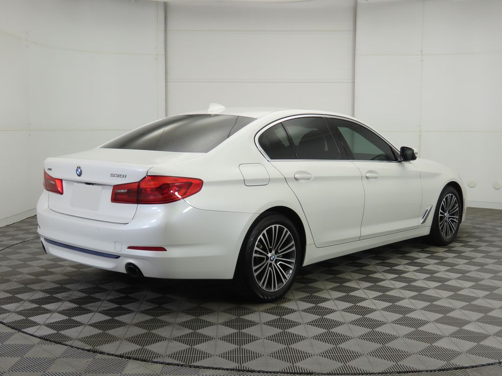 Thumbnail: 2019 BMW 5 Series - 5