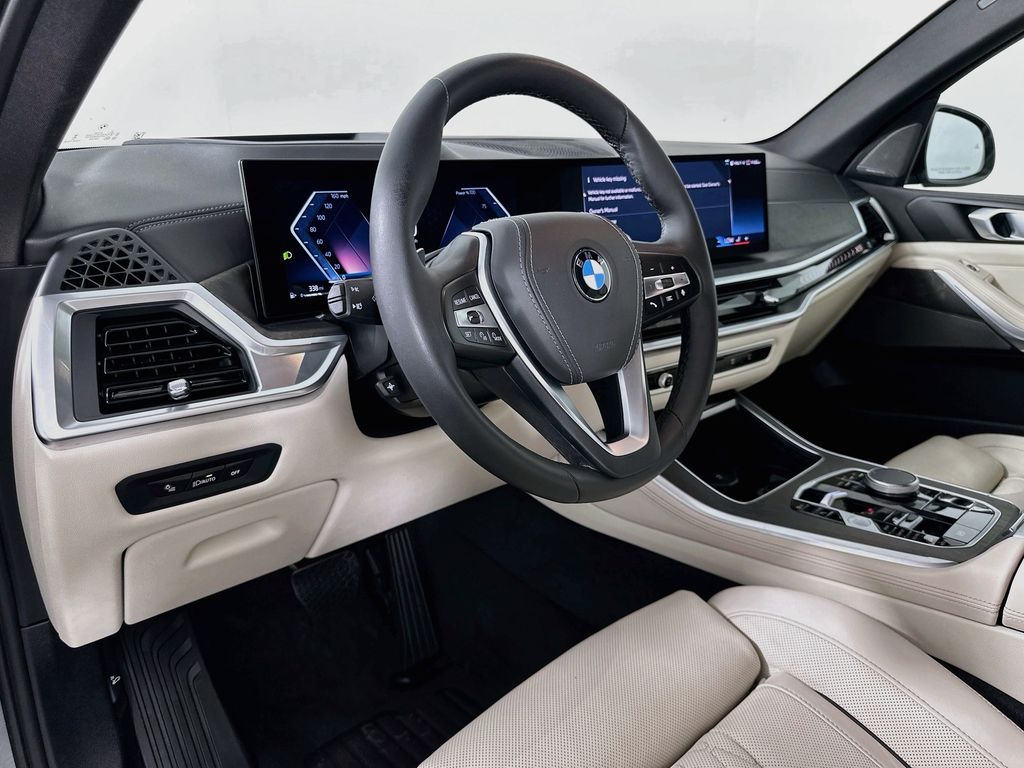 Thumbnail: 2024 BMW X5 - 9