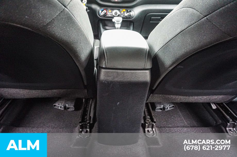 2025 Kia Soul LX - Photo 32